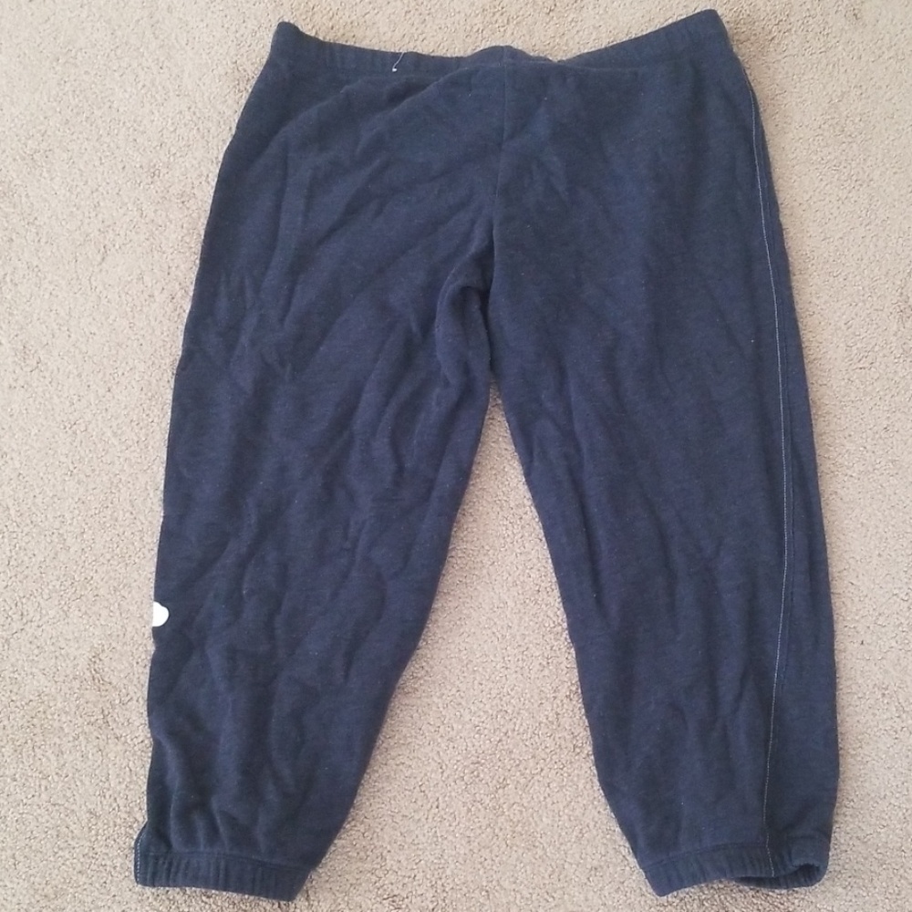 Capris - Picture 2 of 2